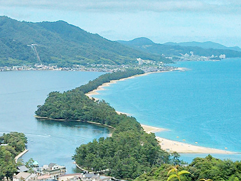 【元氣日本】丹後三絕～天橋立．美山合掌村．伊根遊船．千本鳥居．宇治抹茶．和牛燒肉放題五日遊（奈良鹿公園．春日大社．大阪水上巴士）【星宇航空、台中直飛神戶】